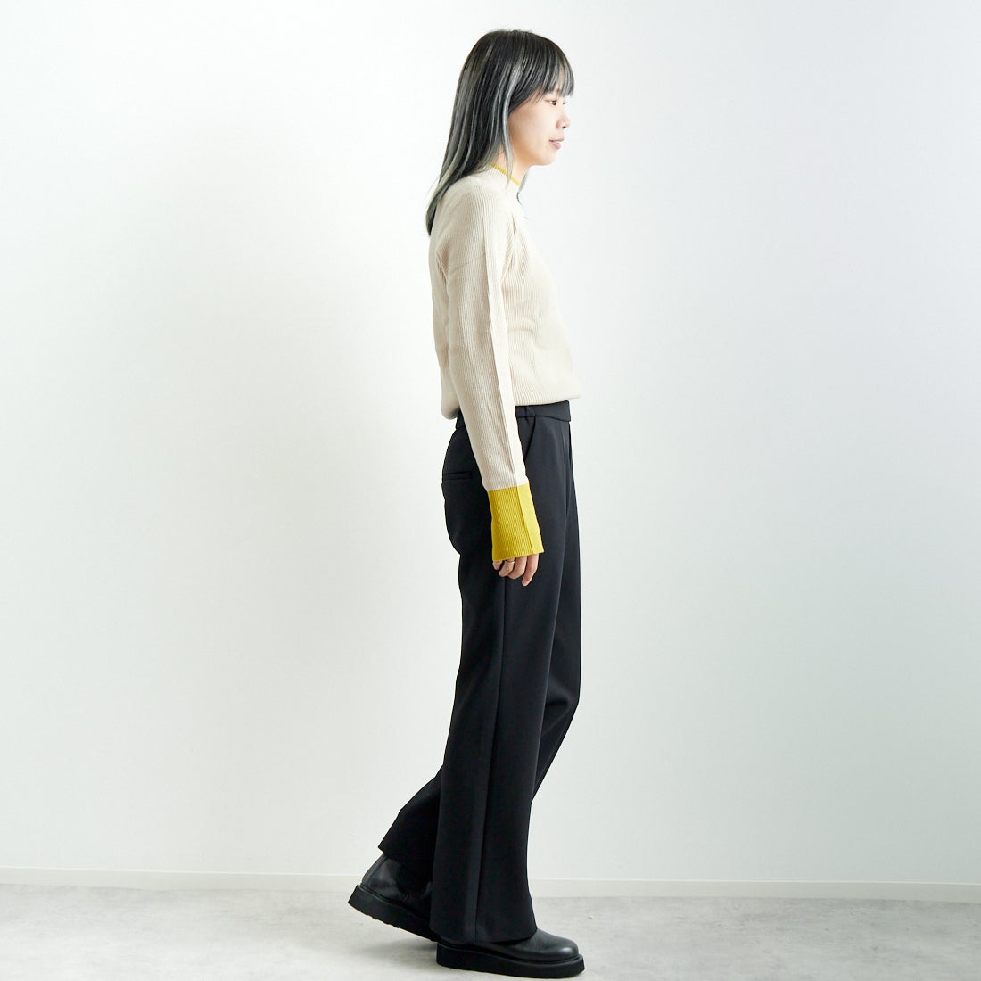 DONEEYU [ドニーユ] センターシームフレアパンツ [U-2990] 040 ﾌﾞﾗｯｸ &&モデル身長：167cm 着用サイズ：36&&