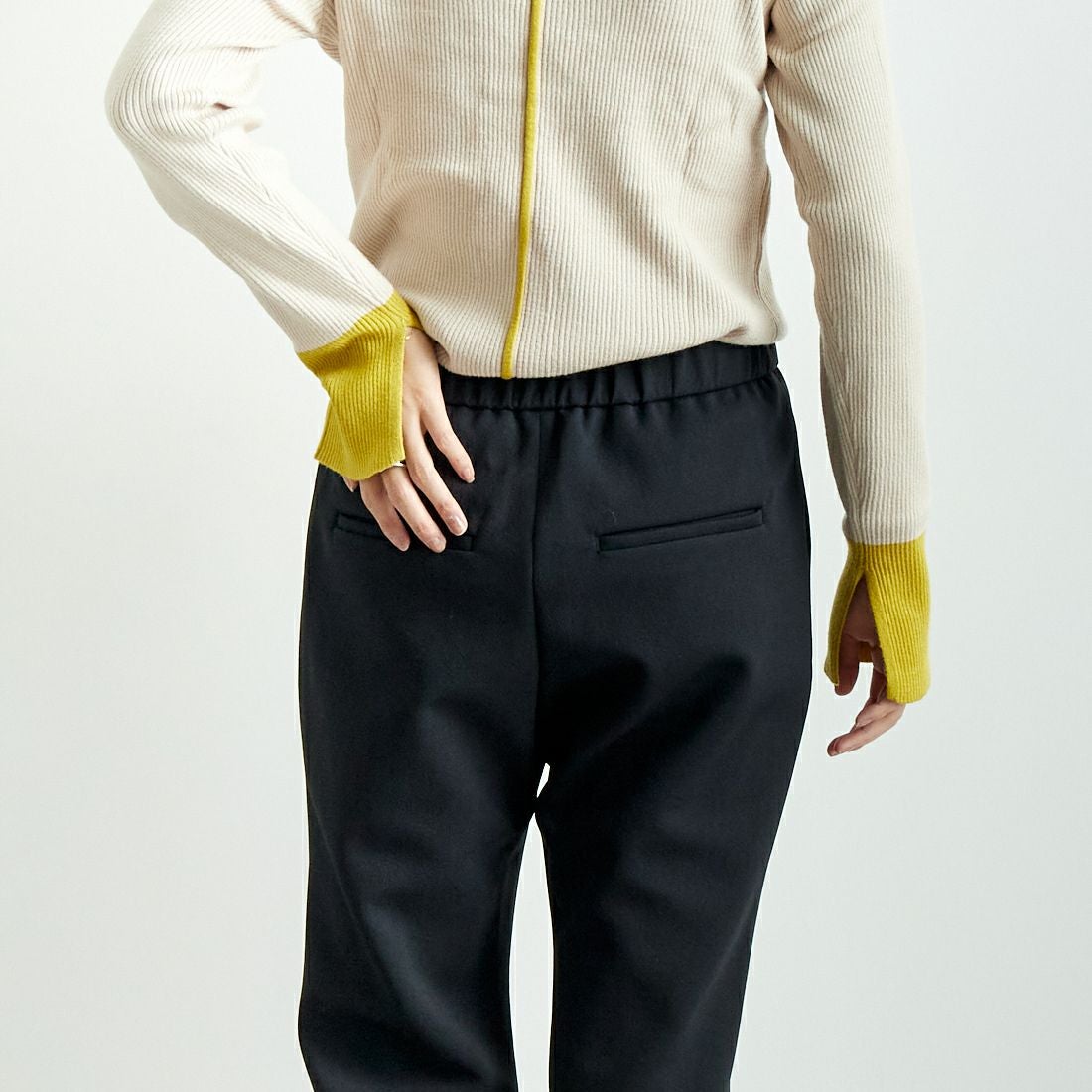 DONEEYU [ドニーユ] センターシームフレアパンツ [U-2990] 040 ﾌﾞﾗｯｸ