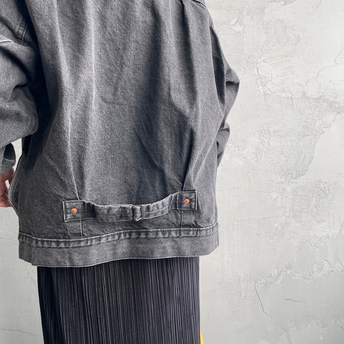 LEVI'S [リーバイス] TYPE1 トラッカージャケット [A3174-00] 00 MIDNIGH &&モデル身長：150cm 着用サイズ：S&&