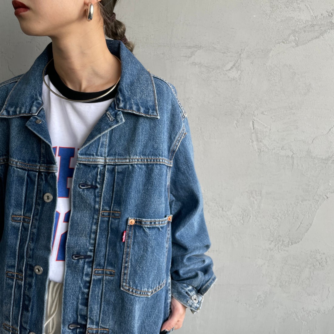 LEVI'S [リーバイス] TYPE1 トラッカージャケット [A3174-00] 04 DANCING &&モデル身長：150cm 着用サイズ：S&&