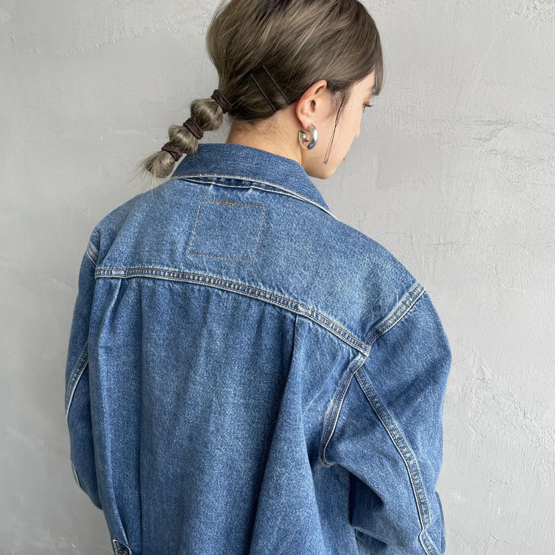 LEVI'S [リーバイス] TYPE1 トラッカージャケット [A3174-00] 04 DANCING &&モデル身長：150cm 着用サイズ：S&&