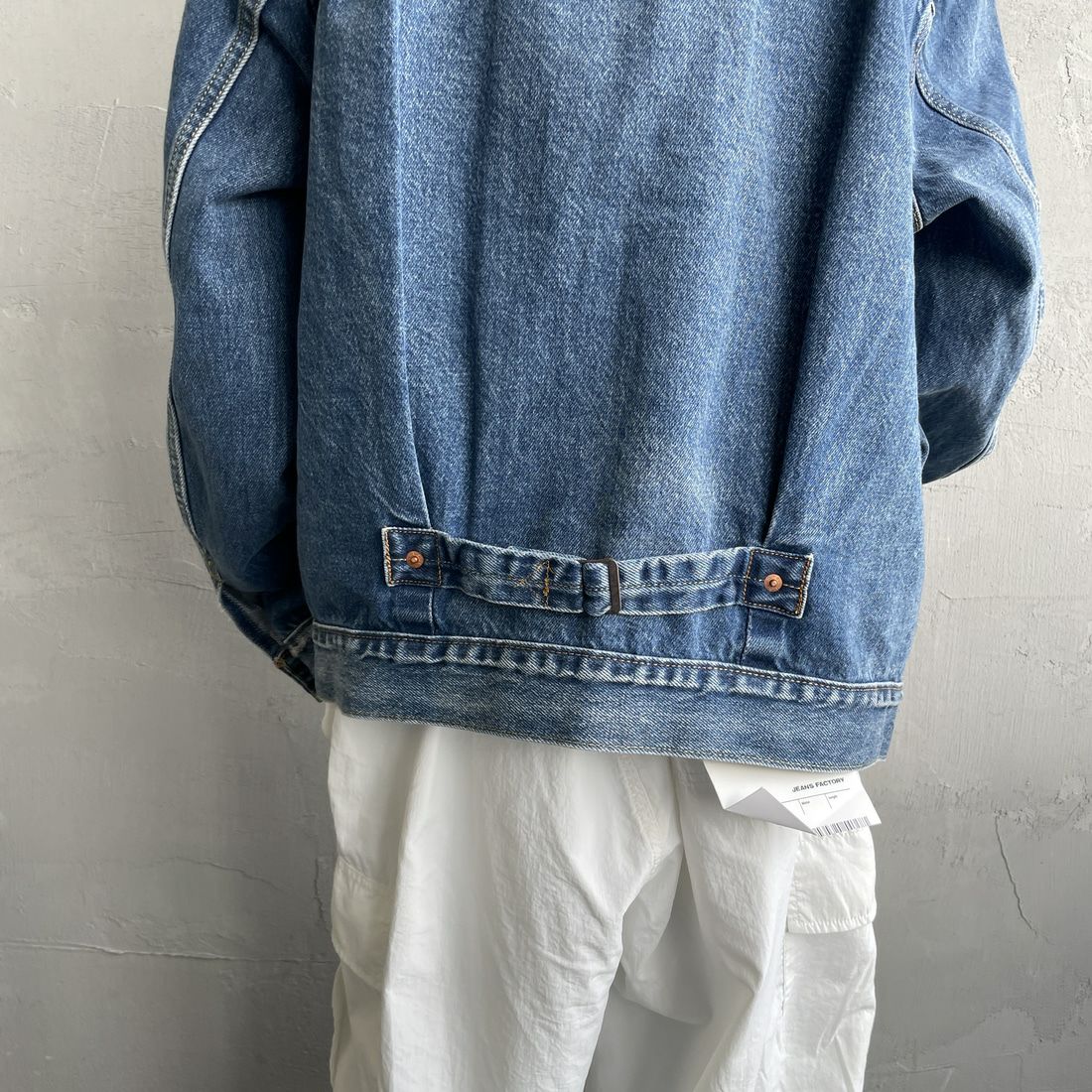 LEVI'S [リーバイス] TYPE1 トラッカージャケット [A3174-00] 04 DANCING &&モデル身長：150cm 着用サイズ：S&&