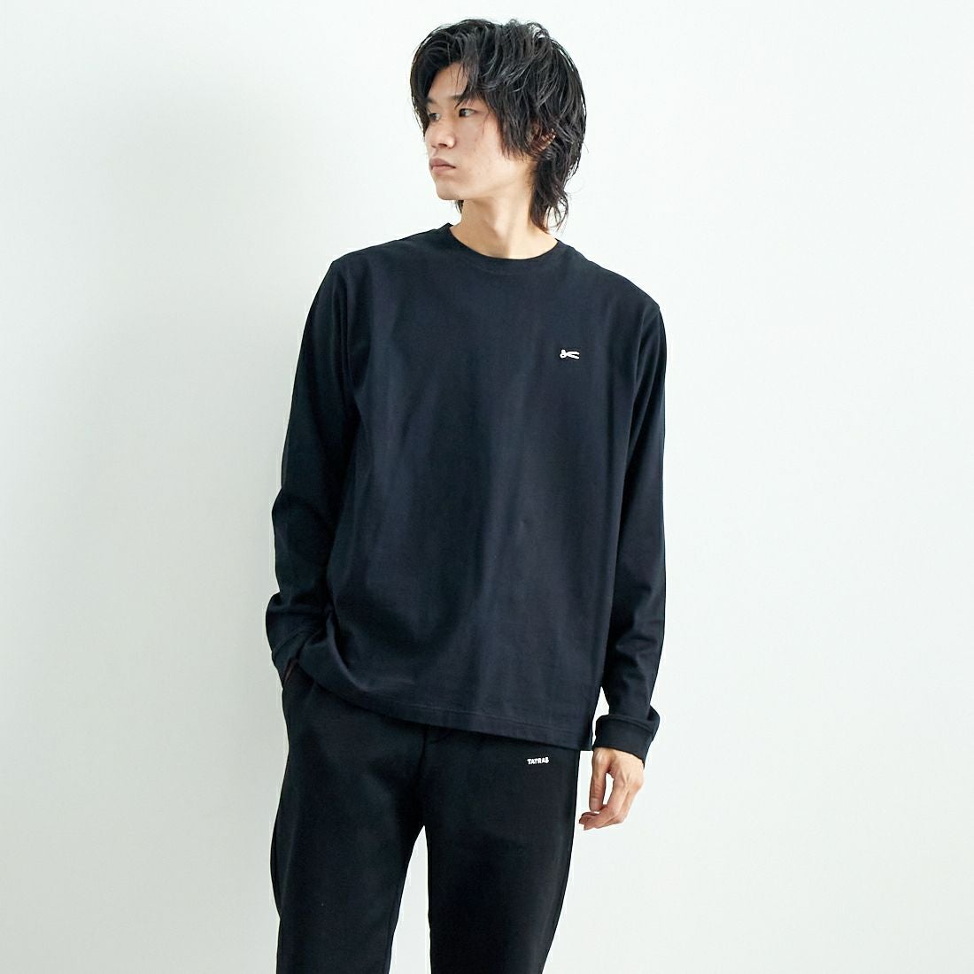 DENHAM [デンハム] AMERICANA ロングスリーブTシャツ [AMERICANA-LS-TEE] BLACK &&モデル身長：182cm 着用サイズ：L&&