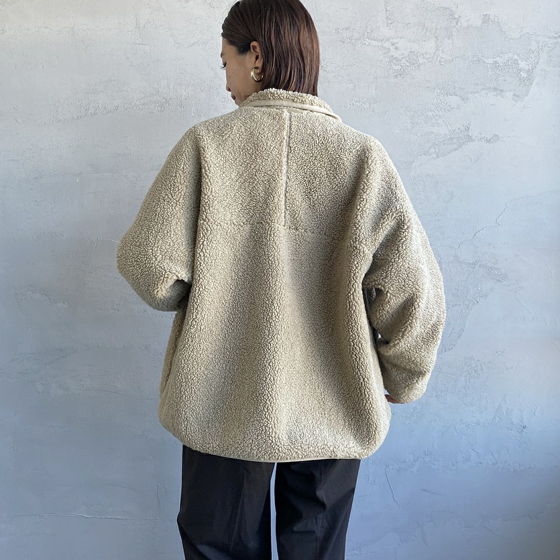 Gymphlex [ジムフレックス] コージーライトボアブルゾン [GY-A0249BOL] KHK BEIGE &&モデル身長：163cm 着用サイズ：14&&