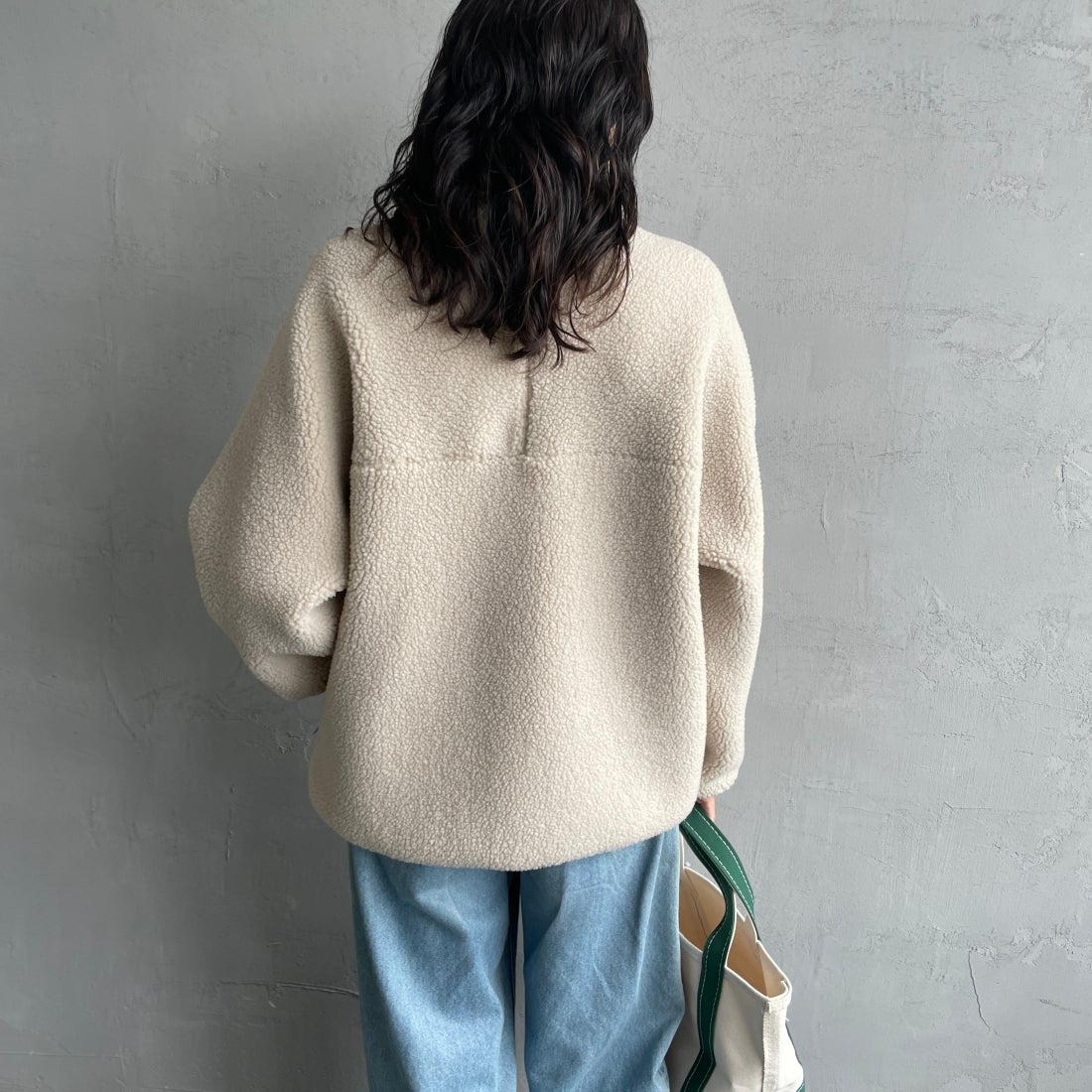Gymphlex [ジムフレックス] コージーライトボアブルゾン [GY-A0249BOL] OYSTER WHT &&モデル身長：160cm 着用サイズ：14&&