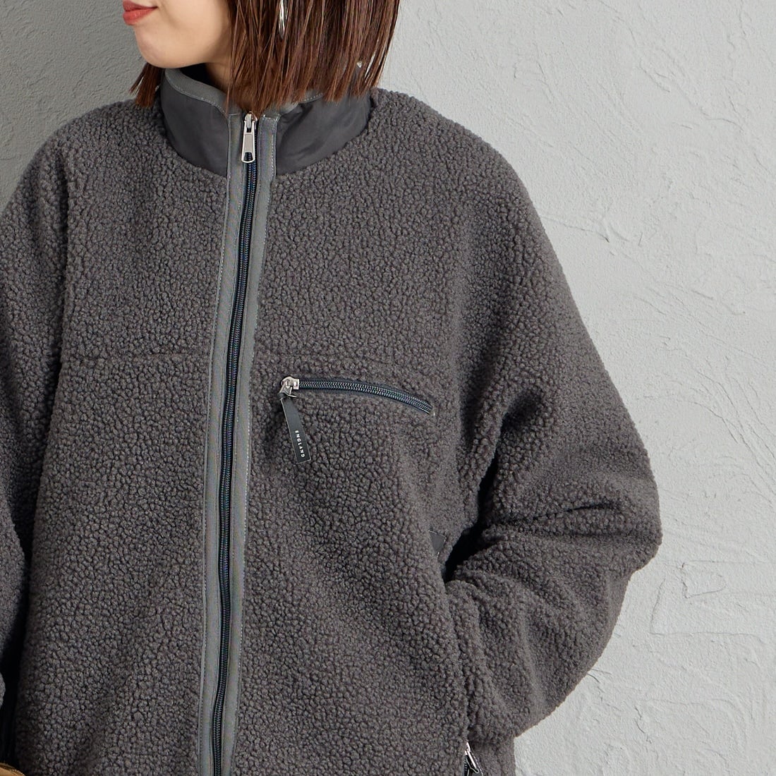 Gymphlex [ジムフレックス] コージーライトボアブルゾン [GY-A0249BOL] COAL GREY &&モデル身長：159cm 着用サイズ：14&&