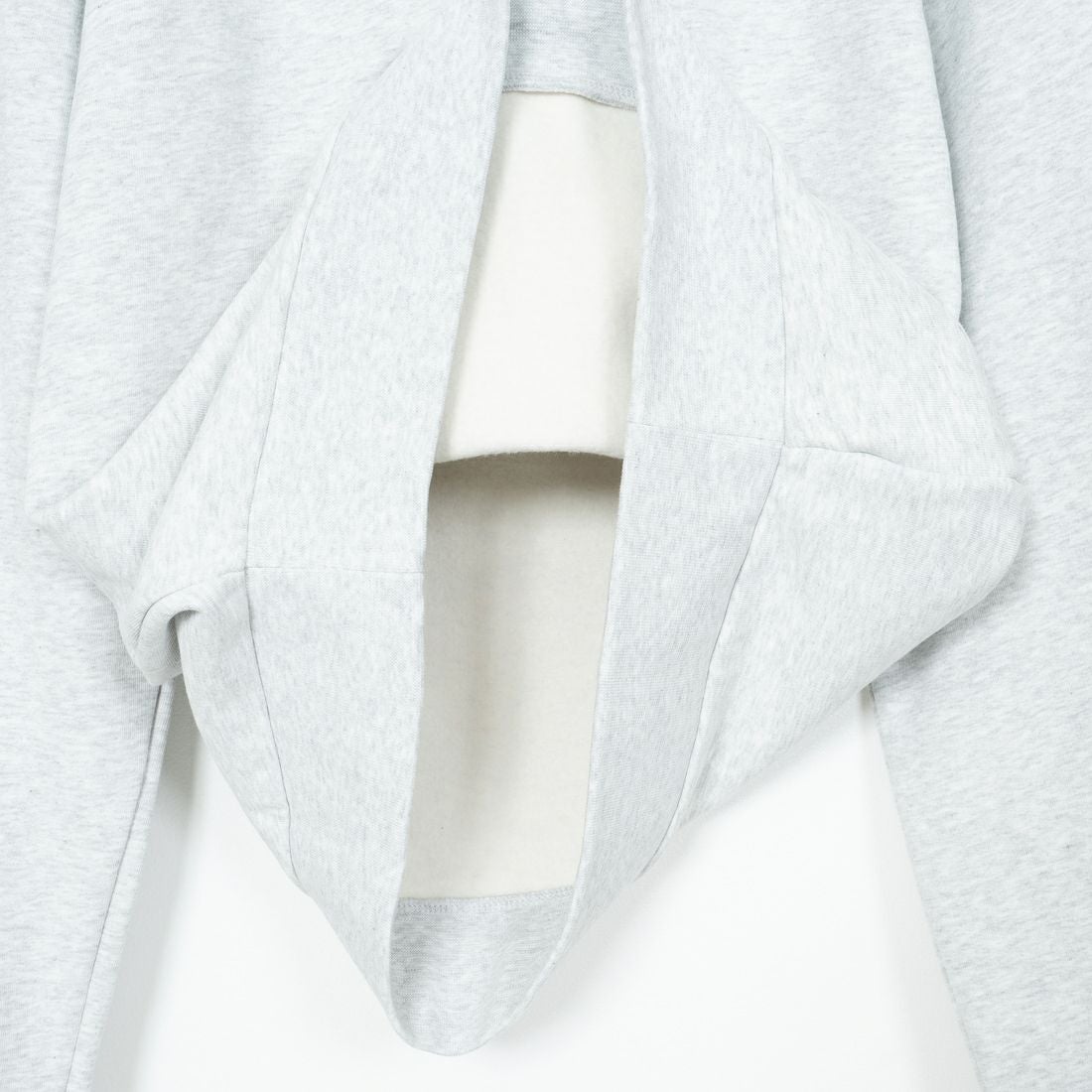 A.P.C. [アー・ペー・セー] ロゴ刺繍スウェット [RUE-MADAME] 92 GRIS CH