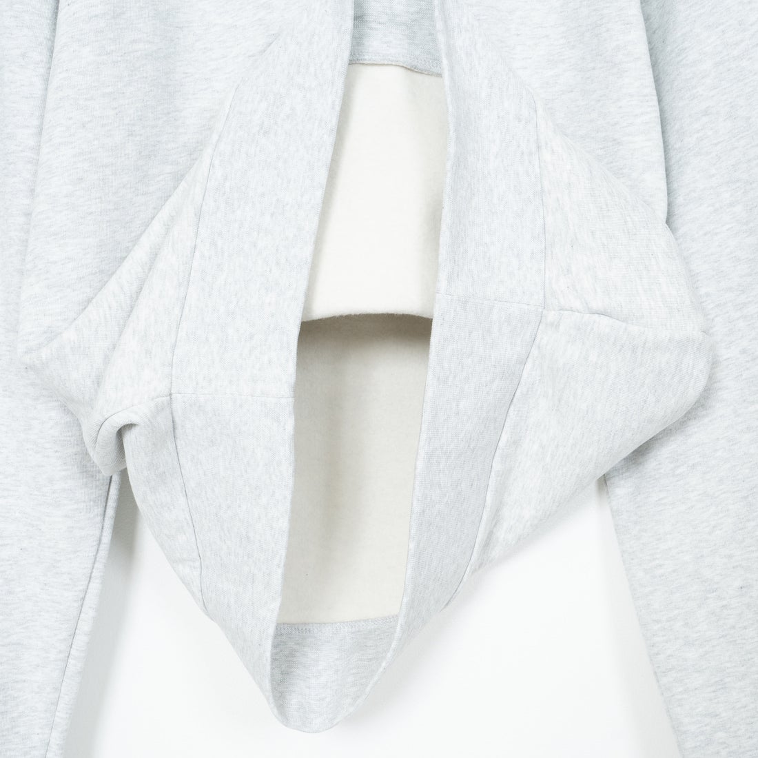 A.P.C. [アー・ペー・セー] ロゴ刺繍スウェット [RUE-MADAME] 92 GRIS CH