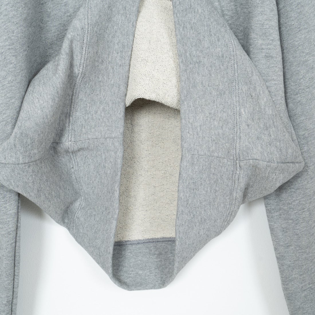 A.P.C. [アー・ペー・セー] ロゴ刺繍スウェット [APC-BRODE] 93 GRIS CH
