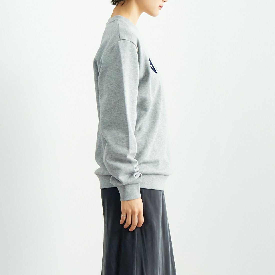 A.P.C. [アー・ペー・セー] VPC ロゴスウェット [GRAND-VPC] 92 GRIS CH &&モデル身長：160cm 着用サイズ：S&&