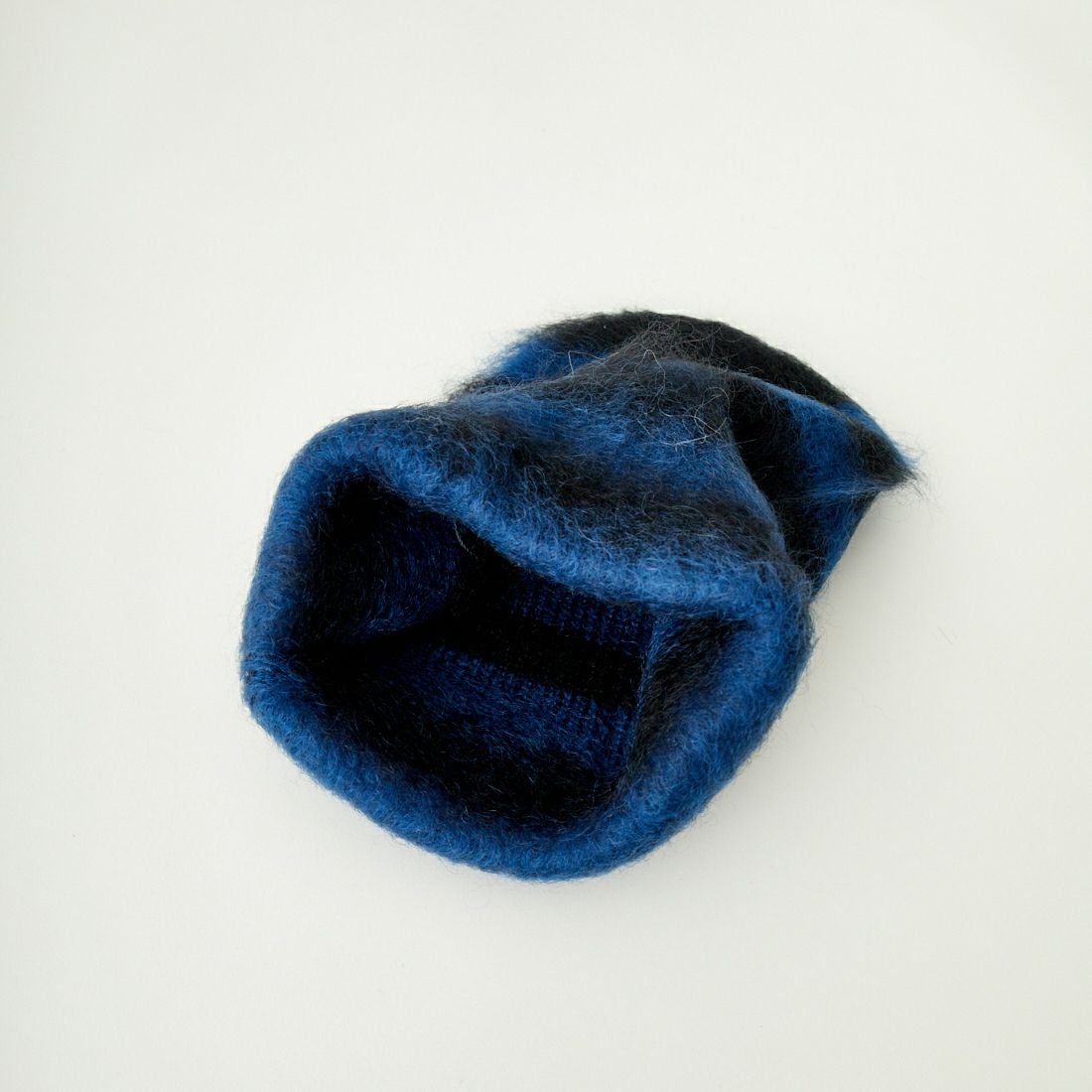 Indietro Association [インディエトロアソシエーション] モヘアボーダーニットキャップ [IA-24-108] BLACK/NAVY