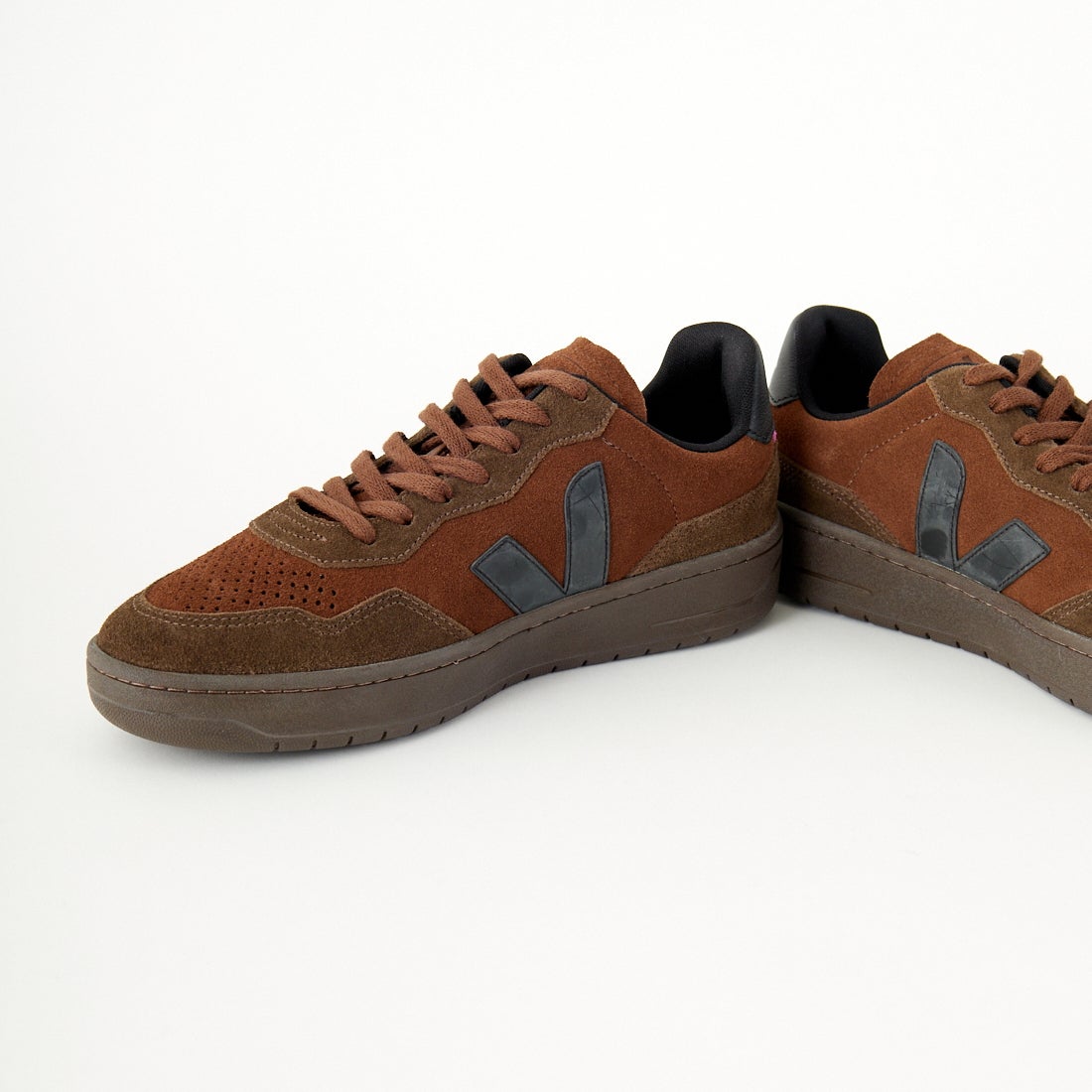 VEJA [ヴェジャ] レザースニーカー [V-90]｜ジーンズファクトリー公式