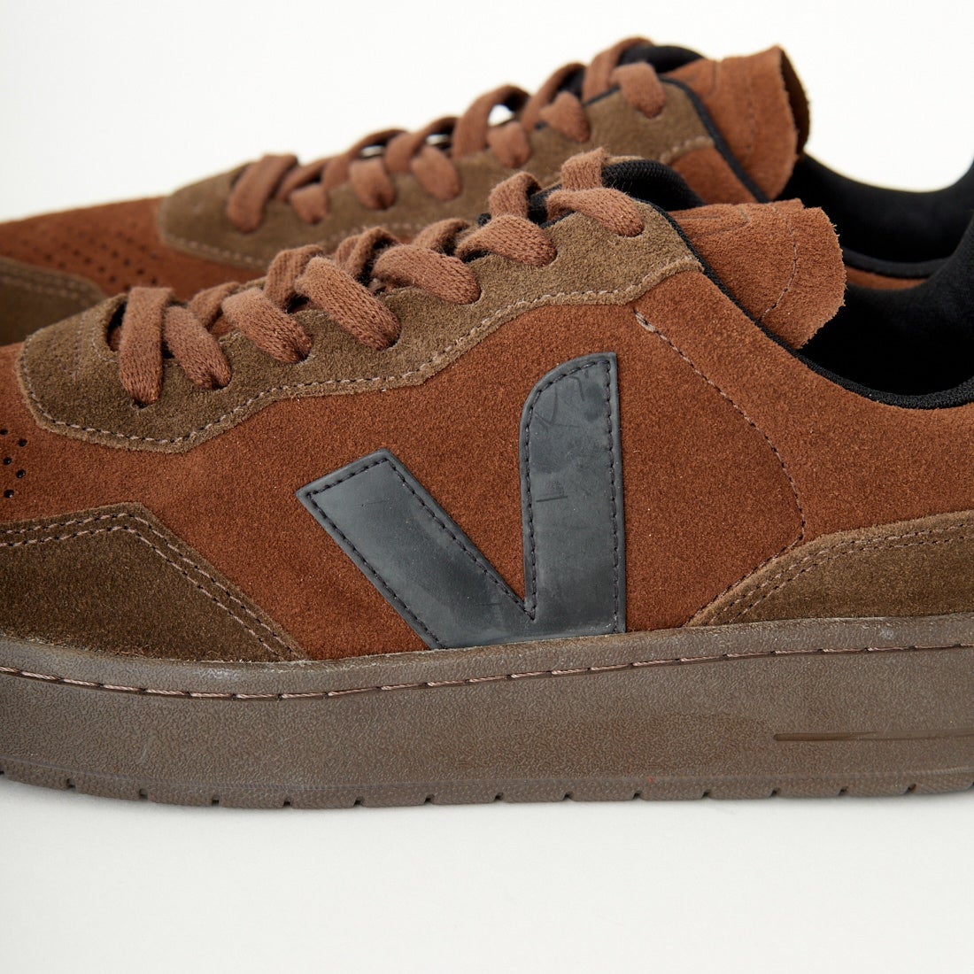 VEJA [ヴェジャ] レザースニーカー [V-90] WALNUT BLK