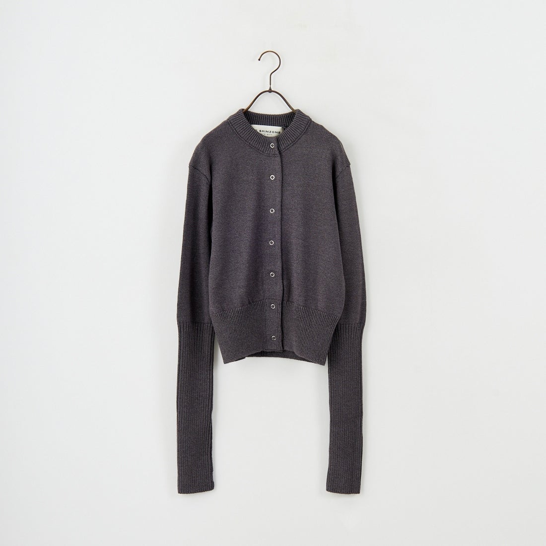 06 GRAY