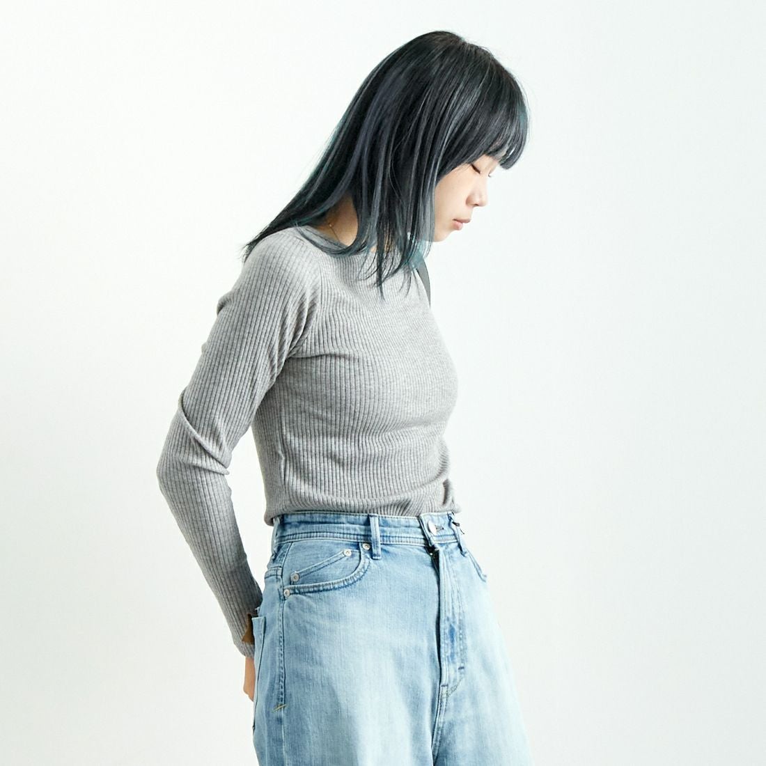 Noir Fabrik [ヌワールファブリック] ボートネックリブカットソー [JFW-C051] TOP.GRAY &&モデル身長：167cm 着用サイズ：0&&