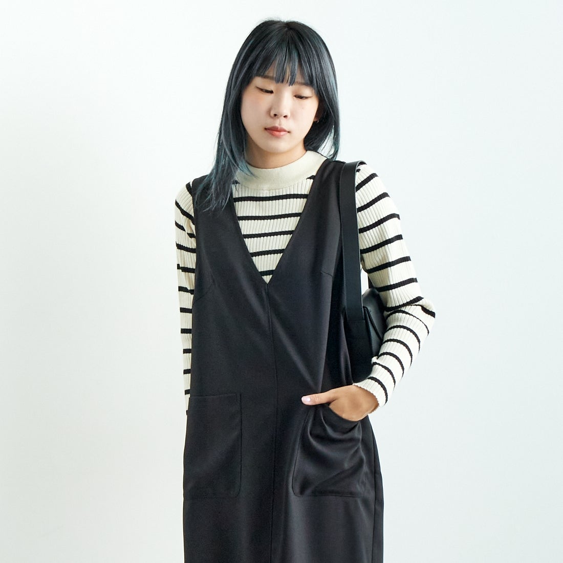 Jeans Factory Clothes [ジーンズファクトリークローズ] チェックVネックワンピース [21243057] 004 ﾌﾞﾗｯｸ &&モデル身長：167cm 着用サイズ：F&&