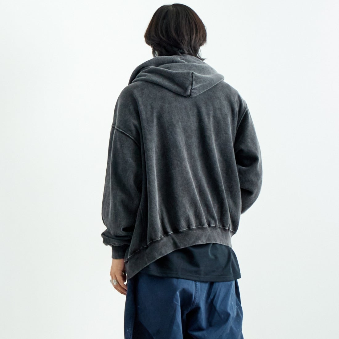 Jeans Factory Clothes [ジーンズファクトリークローズ] T/Cケミカルカコウウラケジップパーカー [2423-426IN] BLACK &&モデル身長：179cm 着用サイズ：L&&