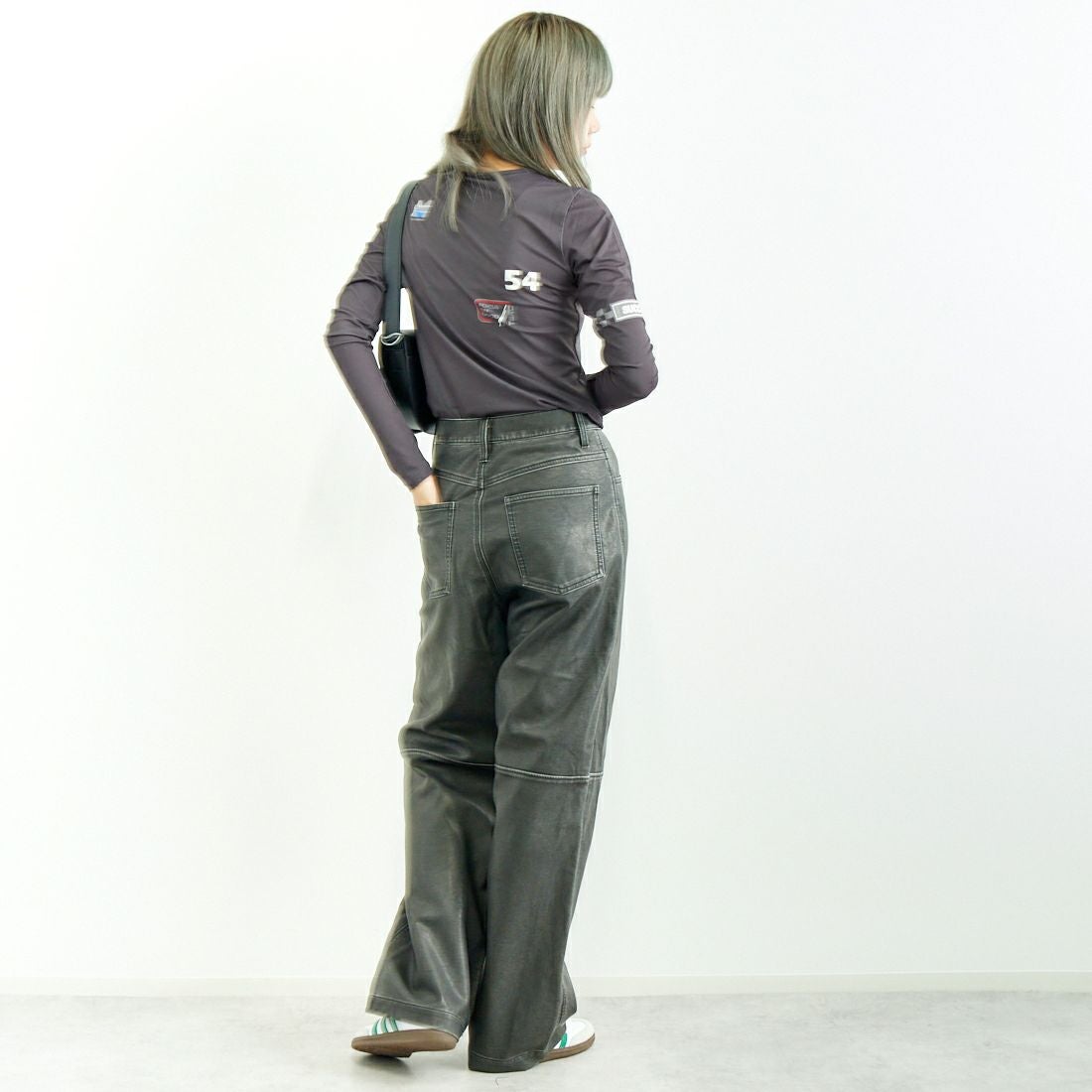 MAISON SPECIAL [メゾンスペシャル] FinishLINE スキントップス [21242415309] C.GRY &&モデル身長：167cm 着用サイズ：F&&