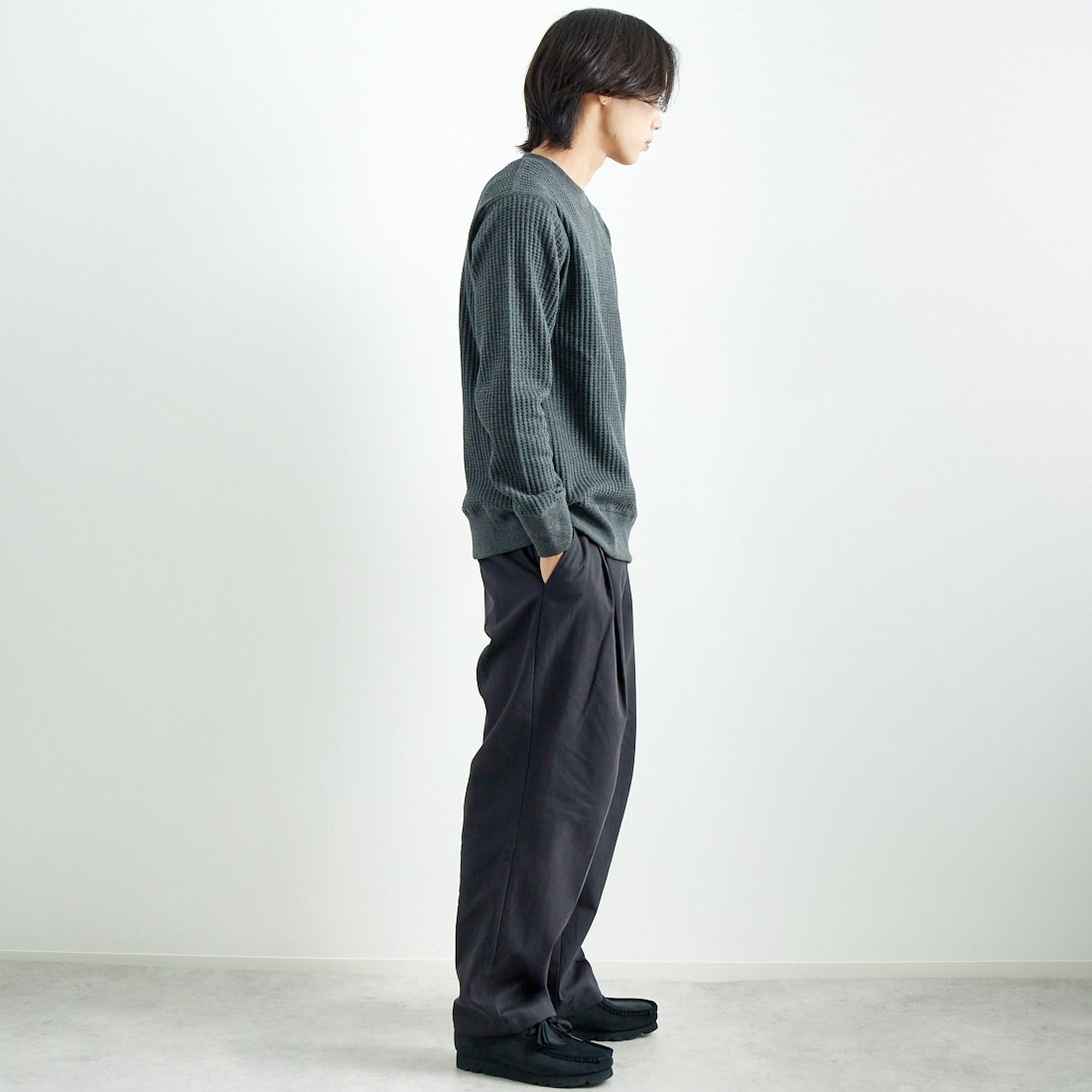 JE MORGAN [ジェイイーモーガン] ビッグワッフルクルーネックシャツ [JB001-52C] 18 ﾓｸCHARC &&モデル身長：179cm 着用サイズ：L&&