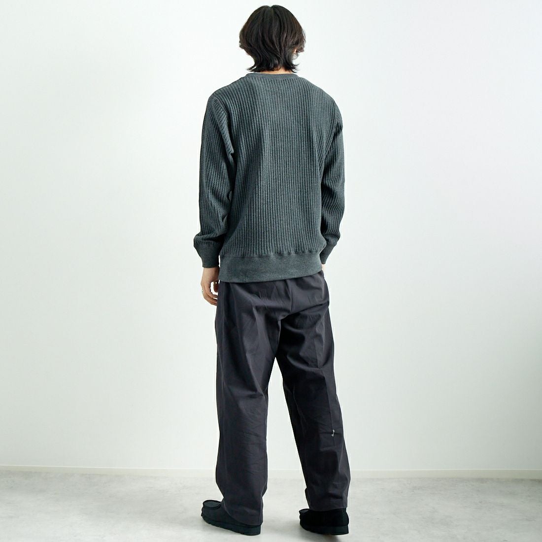 JE MORGAN [ジェイイーモーガン] ビッグワッフルクルーネックシャツ [JB001-52C] 18 ﾓｸCHARC &&モデル身長：179cm 着用サイズ：L&&