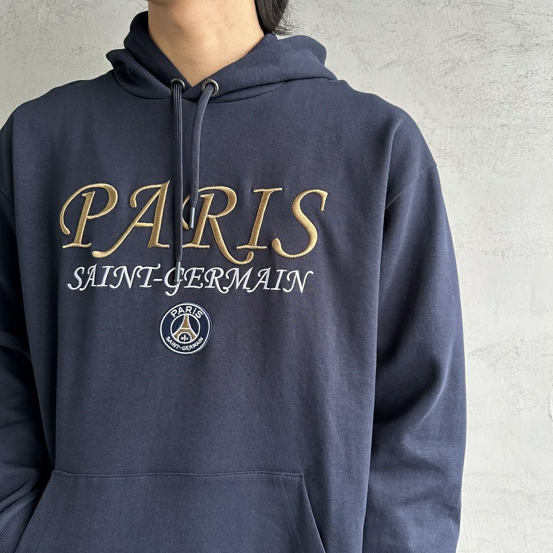 PARIS SAINT-GERMAN [パリ・サンジェルマン] PSG ブランド刺繍ロゴ スウェットパーカー [PS0624FW0001] NAVY