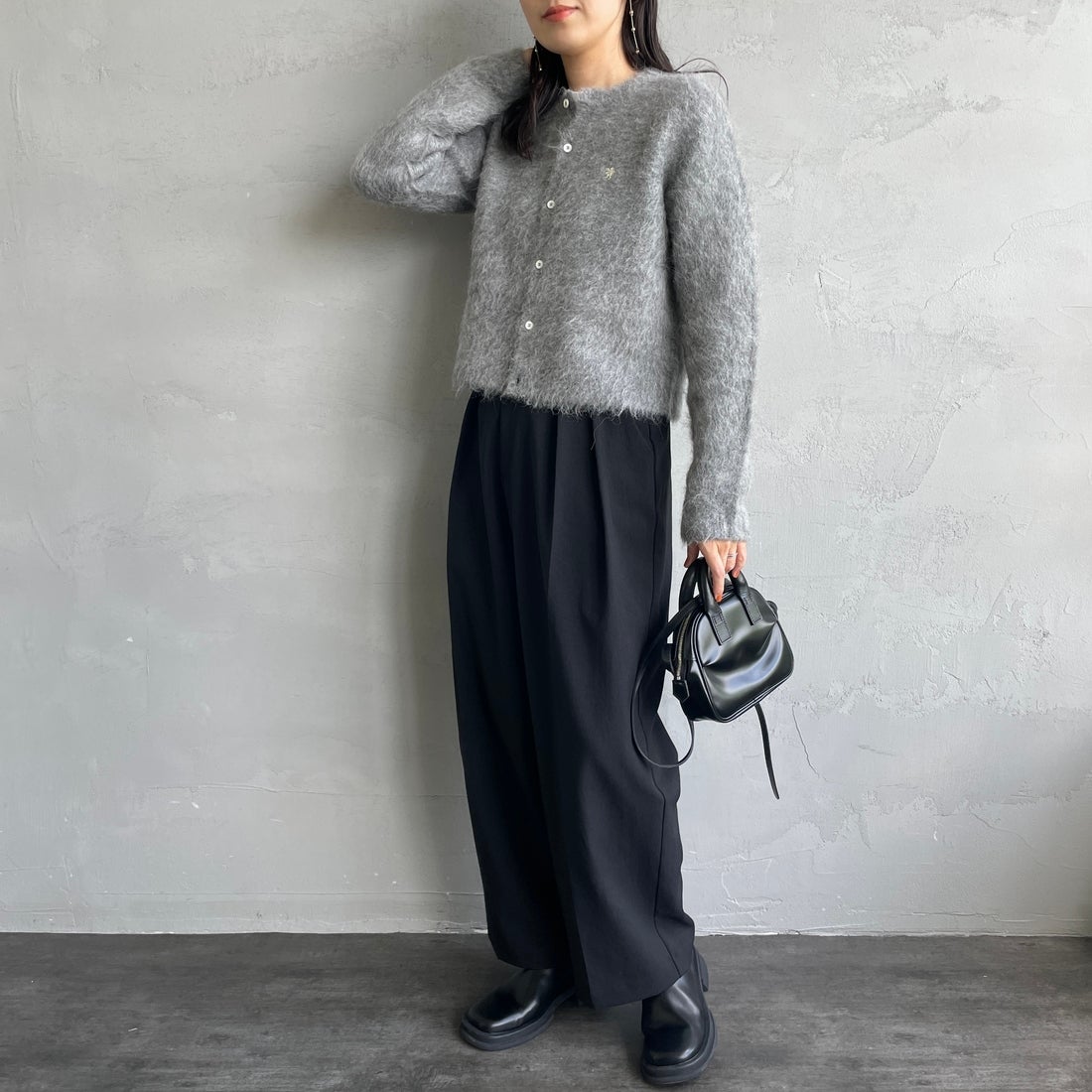Gymphlex [ジムフレックス] クルーネック ショートカーディガン [GY-D0098SGK] TOP GREY &&モデル身長：160cm 着用サイズ：14&&