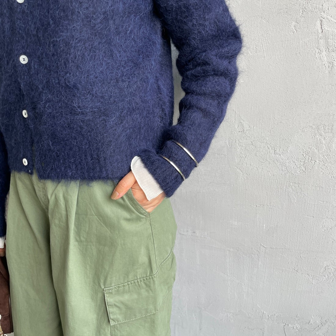Gymphlex [ジムフレックス] クルーネック ショートカーディガン [GY-D0098SGK] DK.NAVY &&モデル身長：159cm 着用サイズ：14&&