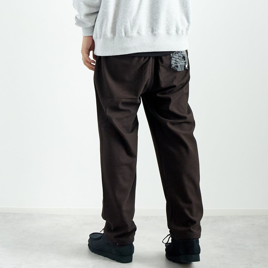 Jeans Factory Clothes [ジーンズファクトリークローズ] ウールライクニットツイルワイドテーパード [JFC-244-058] 54 BRN &&モデル身長：179cm 着用サイズ：L&&