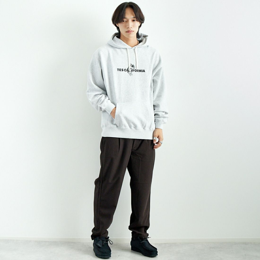 Jeans Factory Clothes [ジーンズファクトリークローズ] ウールライクニットツイルワイドテーパード [JFC-244-058] 54 BRN &&モデル身長：179cm 着用サイズ：L&&