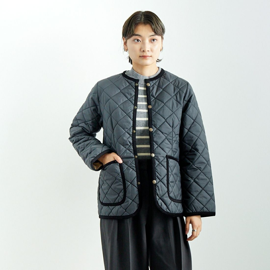 LAVENHAM [ラベンハム] クルーネックキルティングジャケット [LV6186