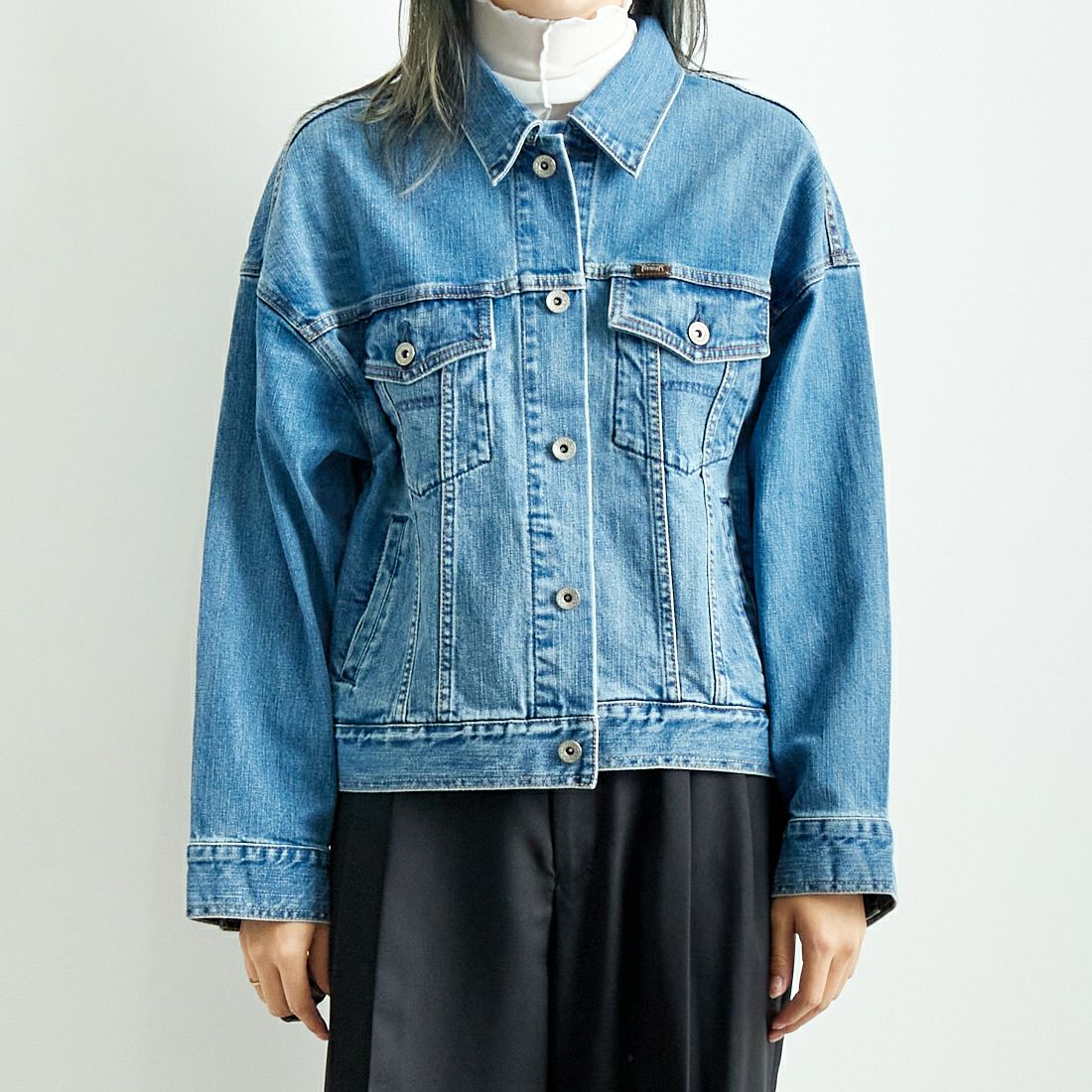 YANUK [ヤヌーク] ジーンジャケット [57143401] ULB &&モデル身長：167cm 着用サイズ：F&&