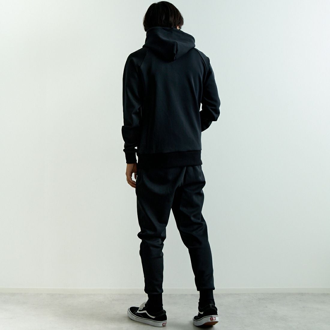 SY32 [エスワイサーティトゥ] ダブルニット プルオーバーフーディー [14506] BLACK &&モデル身長：179cm 着用サイズ：L&&