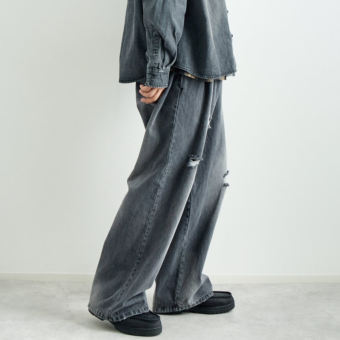 VALTA [ヴァルタ] 別注 ハカマパンツ [VA24AW3039-JF] 710 BLACK &&モデル身長：179cm 着用サイズ：M&&