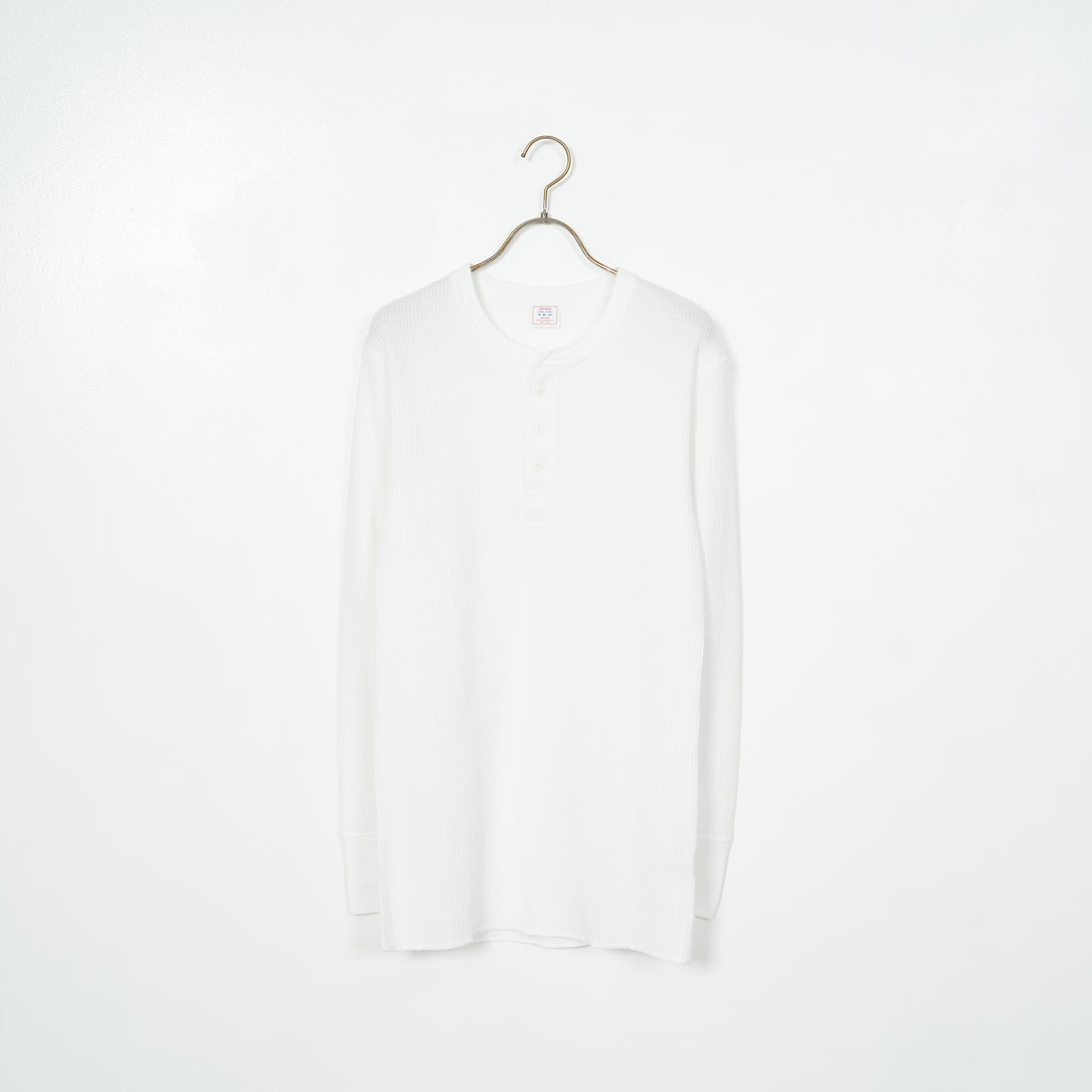 01 WHITE