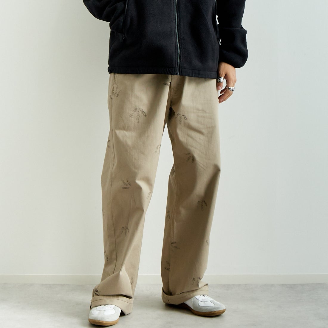 Name. [ネーム] ベルテッドパンツ [NMPT-020] BEIGE &&モデル身長：179cm 着用サイズ：2&&