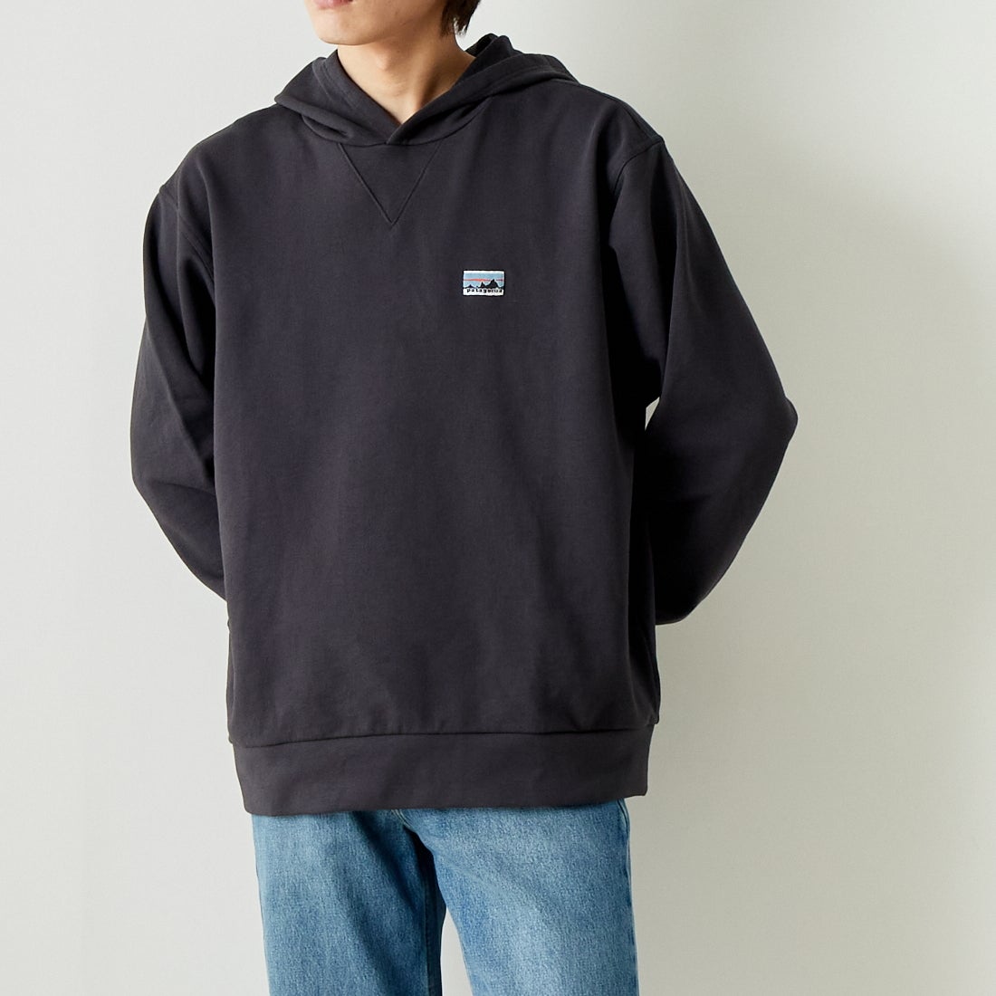 patagonia [パタゴニア] デイリー フーディスウェットシャツ [22770] INBK &&モデル身長：182cm 着用サイズ：L&&