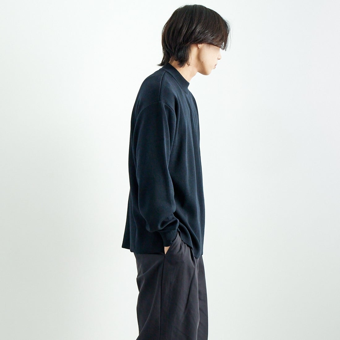 Noir Fabrik [ヌワールファブリック] ミラノリブモックネックニット [NF-244-068] BLK &&モデル身長：179cm 着用サイズ：L&&
