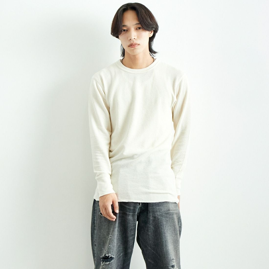 JE MORGAN [ジェイイーモーガン] ワッフルクルーネック長袖Tシャツ [JC088-52S] 01 WHITE &&モデル身長：179cm 着用サイズ：L&&
