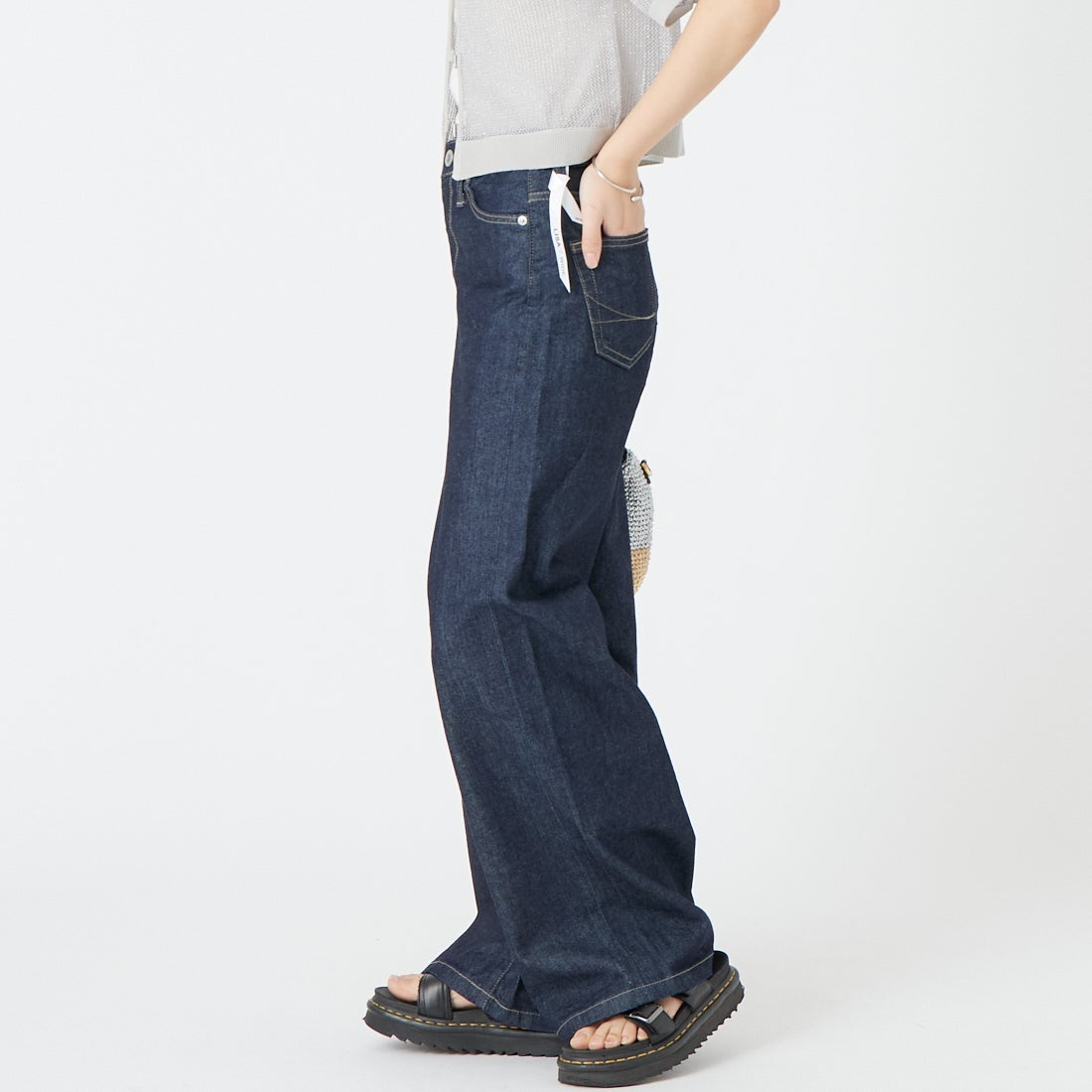 SOMETHING [サムシング] LISA ワイドデニムパンツ [SEA58] 100 O.W &&モデル身長：162cm 着用サイズ：S&&