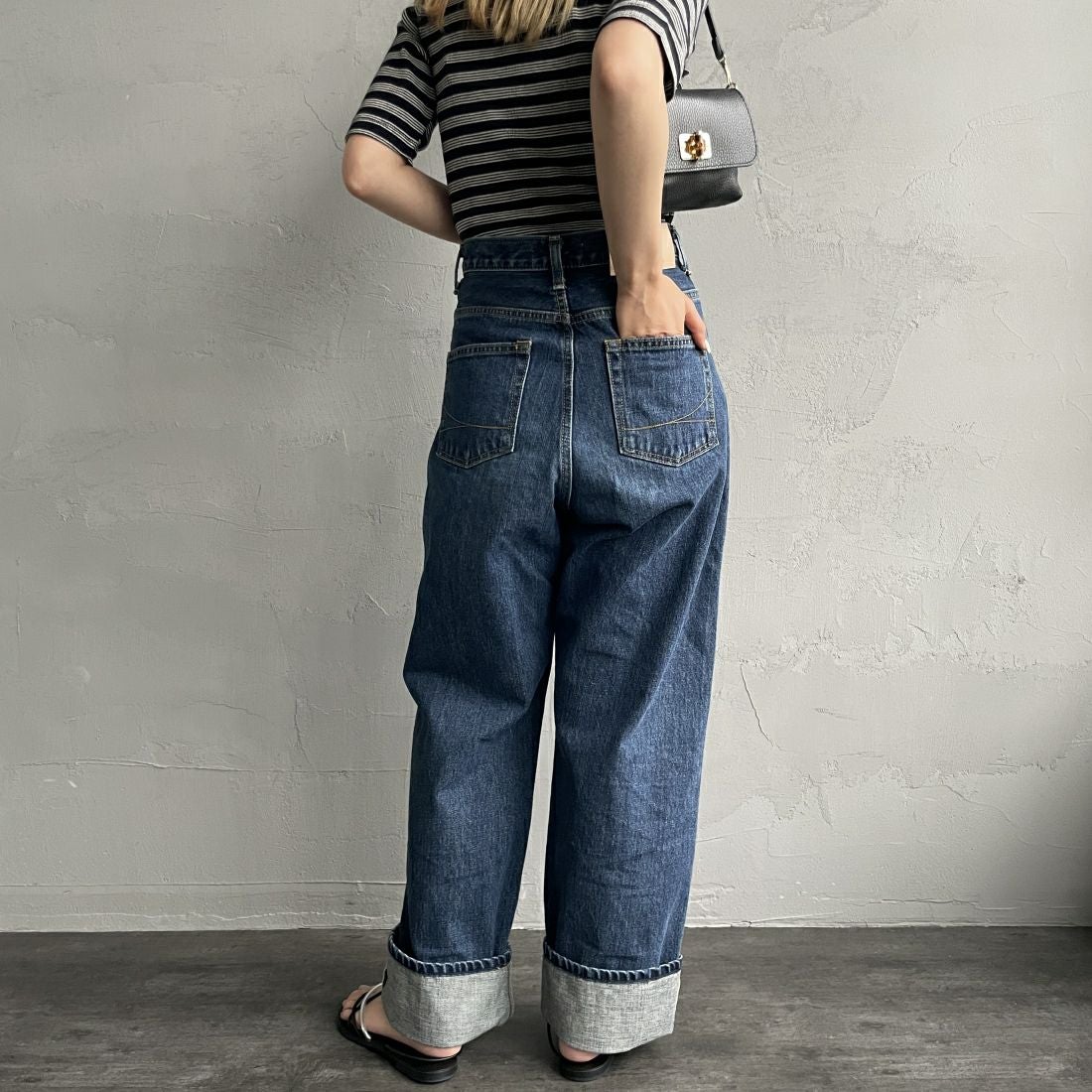 SOMETHING [サムシング] スーパーハイライズワイドストレートデニムパンツ [SA1000] 36 M.BLUE&&モデル身長：156cm　着用サイズ：S&&