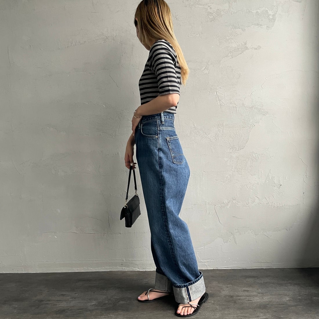 SOMETHING [サムシング] スーパーハイライズワイドストレートデニムパンツ [SA1000] 36 M.BLUE&&モデル身長：156cm　着用サイズ：S&&