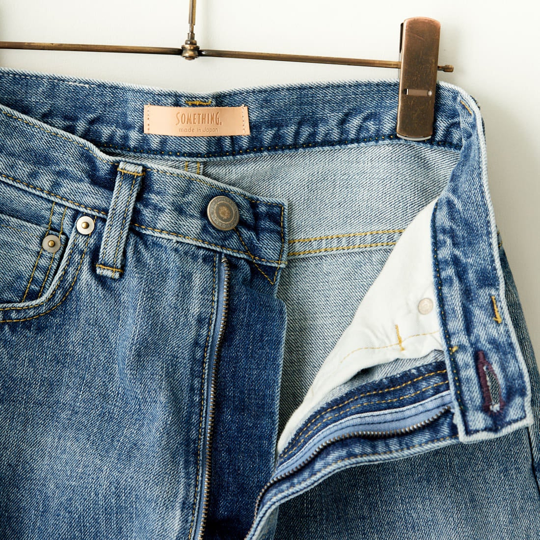 SOMETHING [サムシング] スーパーハイライズワイドストレートデニムパンツ [SA1000]66 L.USED