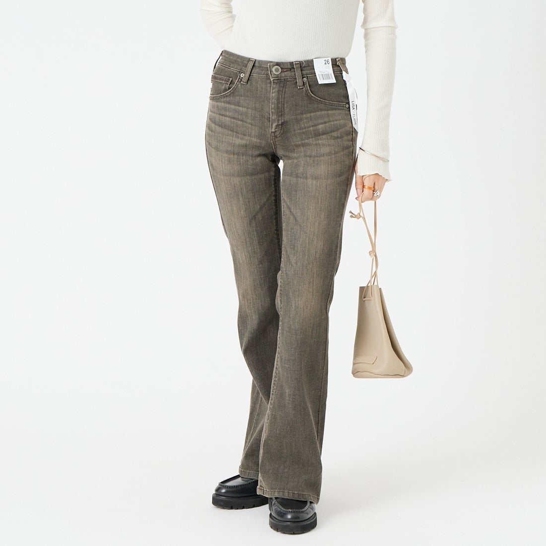 SOMETHING [サムシング] LISA フレアデニムパンツ [SKY31] 912 BROWN &&モデル身長：162cm 着用サイズ：26&&