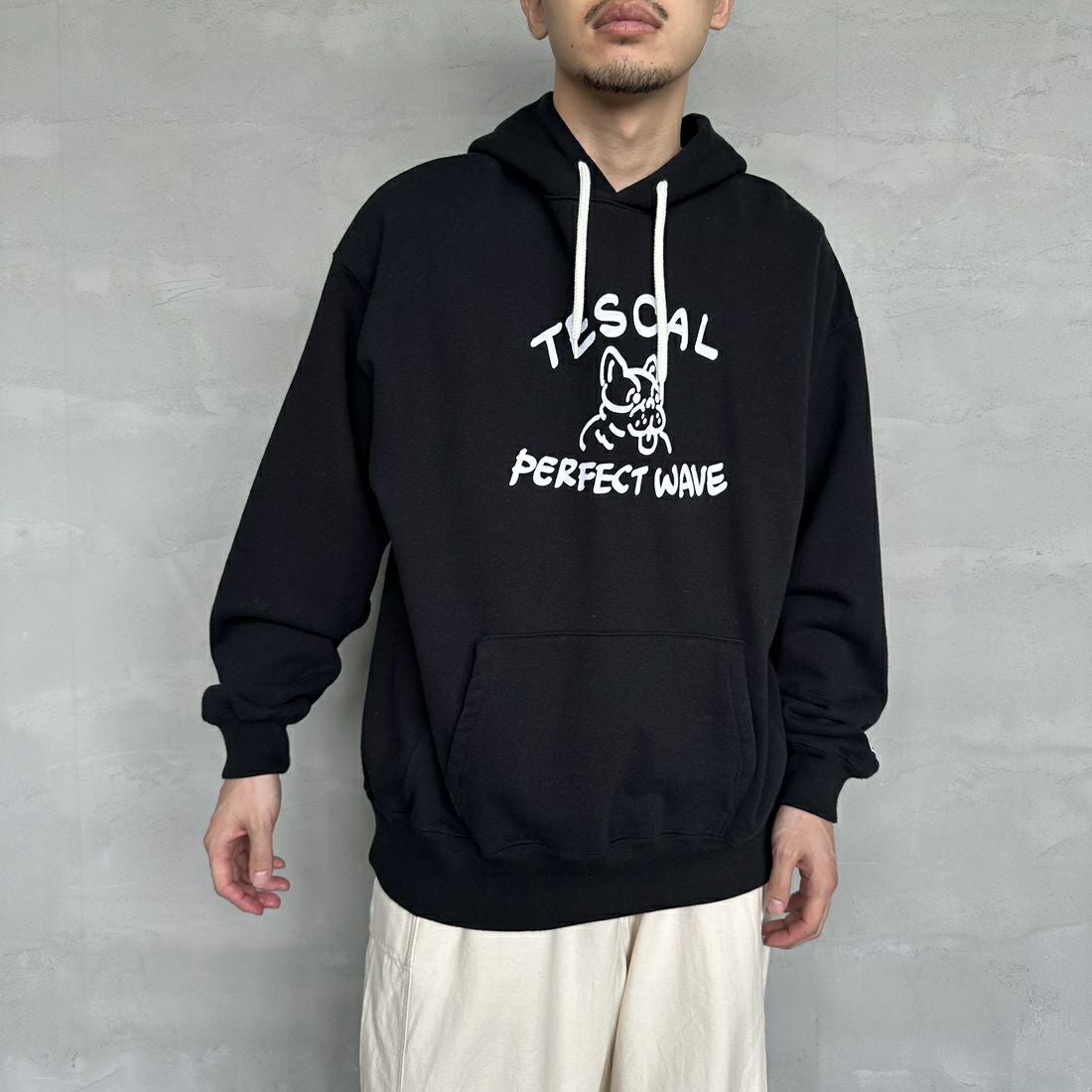 01 BLACK&&モデル身長：168cm 着用サイズ：L&&