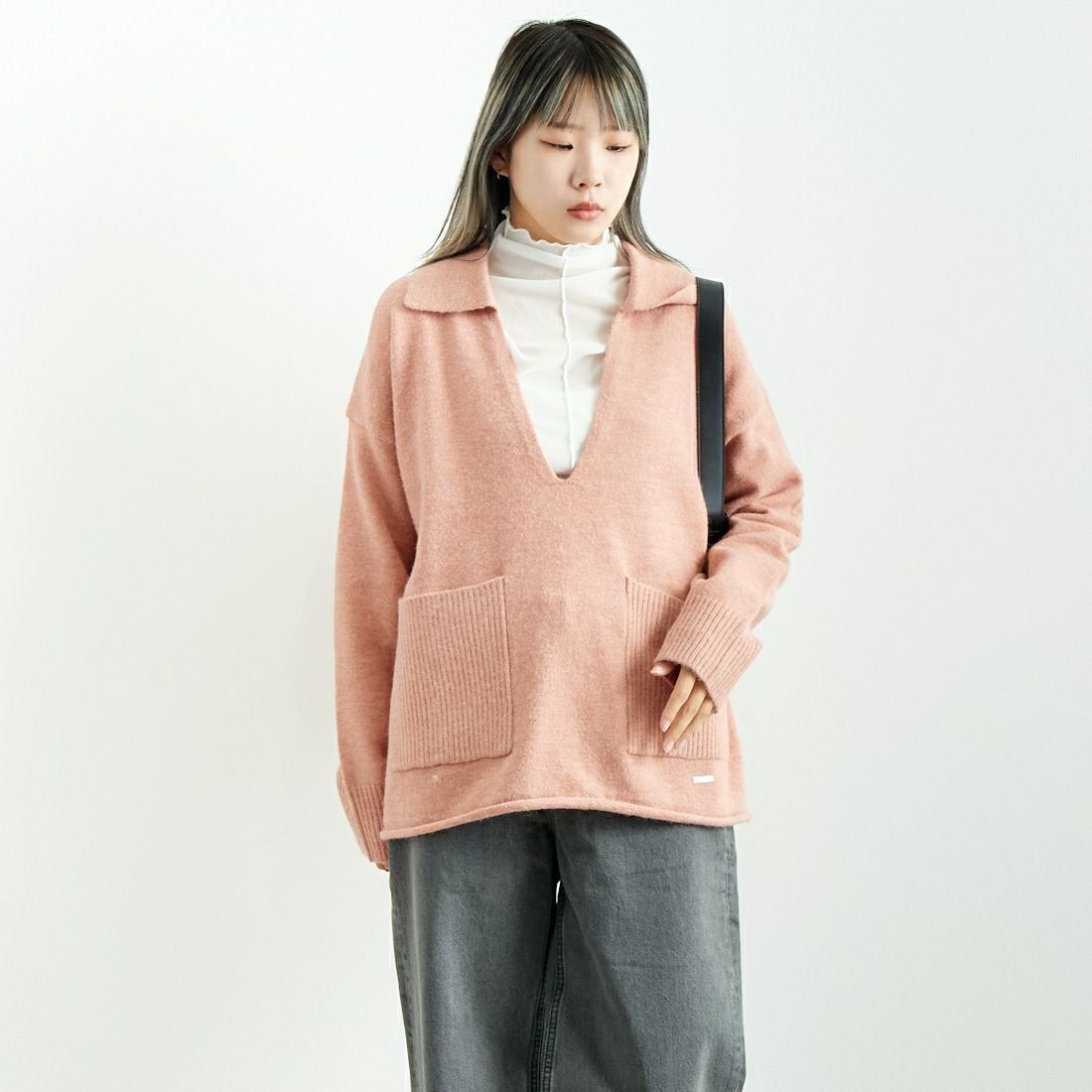 CHIGNON [シニヨン] スキッパーニットプルオーバー [9245-307DP] PINK &&モデル身長：167cm 着用サイズ：F&&