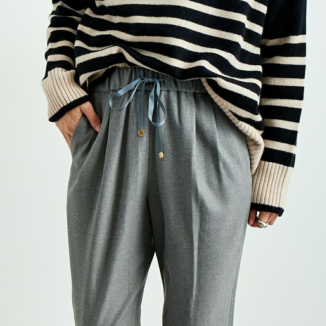 Jeans Factory Clothes [ジーンズファクトリークローズ] コスミカルウォームテーパードパンツ [21243059] 002 Mｸﾞﾚｰ &&モデル身長：158cm 着用サイズ：36&&