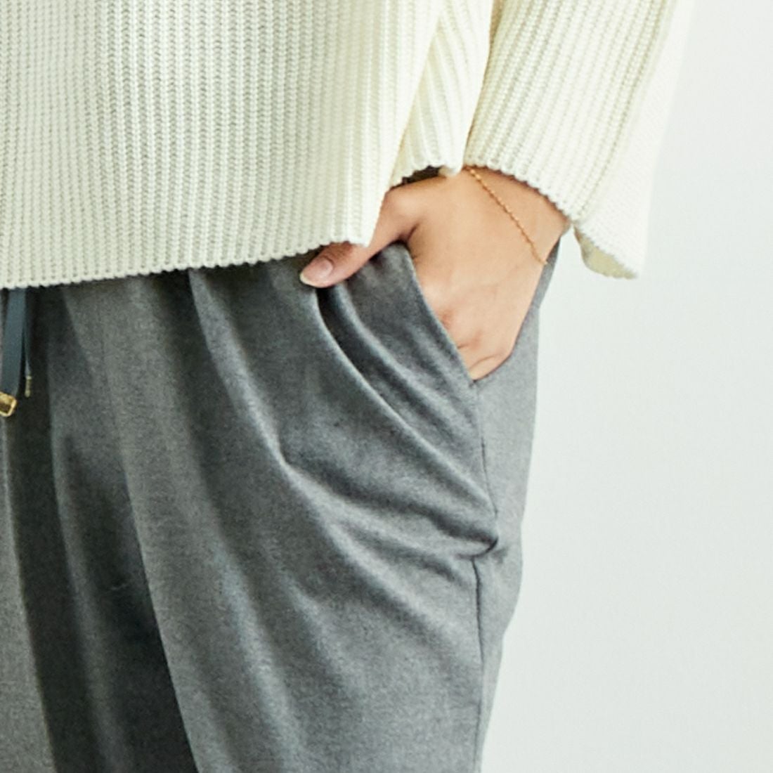 Jeans Factory Clothes [ジーンズファクトリークローズ] コスミカルウォームテーパードパンツ [21243059] 002 Mｸﾞﾚｰ &&モデル身長：167cm 着用サイズ：40&&