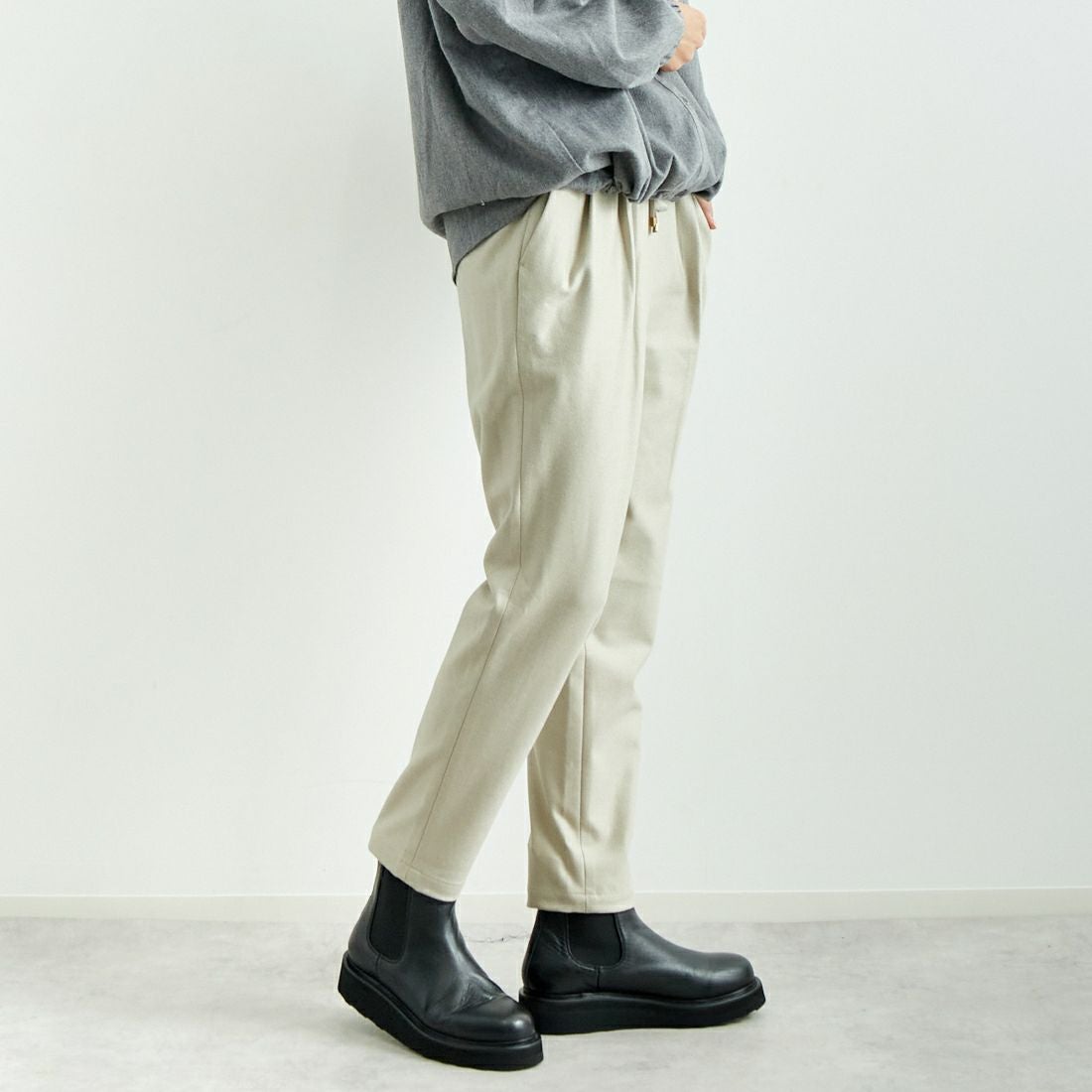 Jeans Factory Clothes [ジーンズファクトリークローズ] コスミカルウォームテーパードパンツ [21243059] 033 ﾍﾞｰｼﾞｭ &&モデル身長：167cm 着用サイズ：40&&