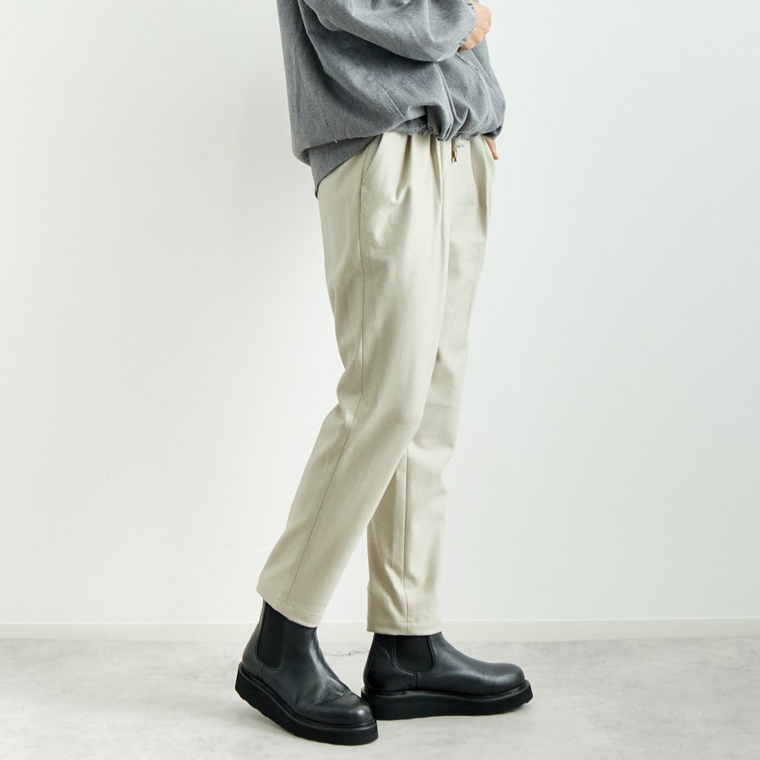 Jeans Factory Clothes [ジーンズファクトリークローズ] コスミカルウォームテーパードパンツ [21243059] 033 ﾍﾞｰｼﾞｭ &&モデル身長：167cm 着用サイズ：40&&