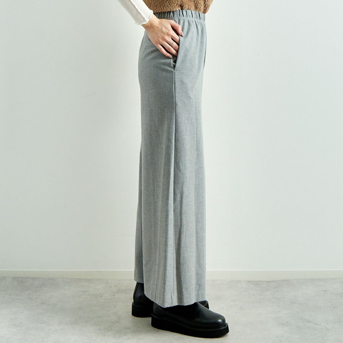 Jeans Factory Clothes [ジーンズファクトリークローズ] 2WAYストレッチウォームワイドパンツ [21243060] 001 Lｸﾞﾚｰ &&モデル身長：167cm 着用サイズ：F&&